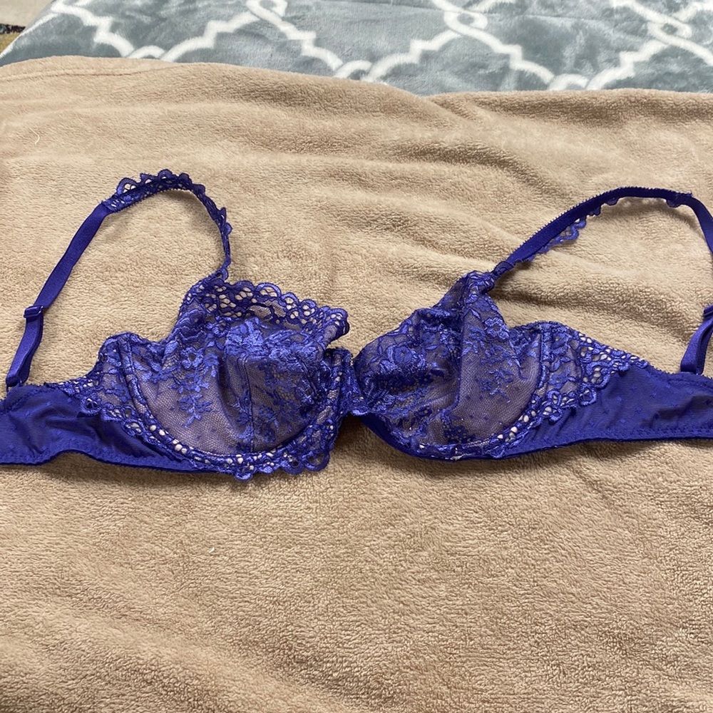 Victoria Secret Unlined Demi 32DDD